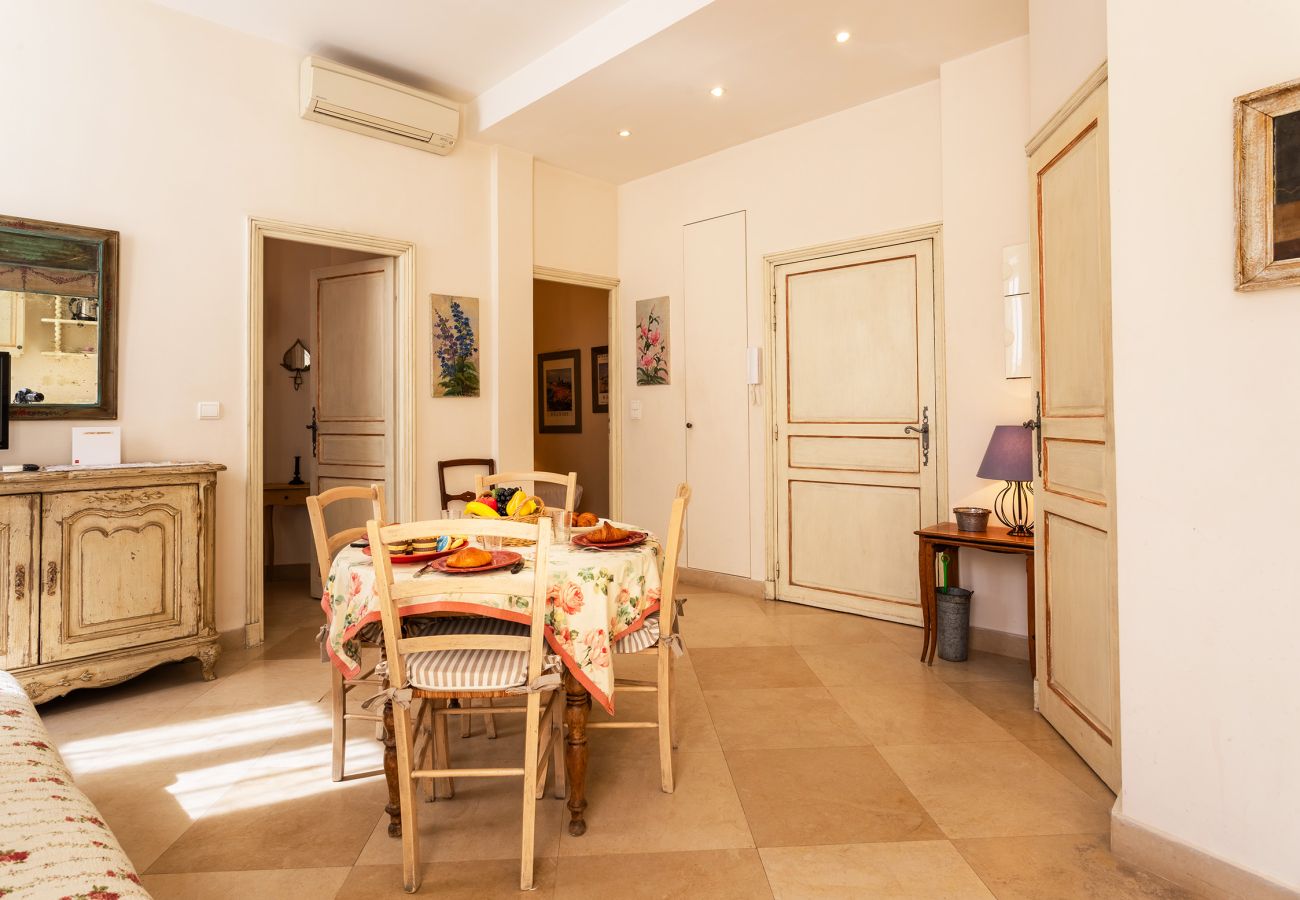 Apartment in Cannes - 4 rue des Frères Pradignac 1103