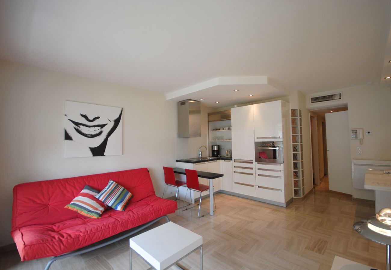Apartment in Cannes - NAP558