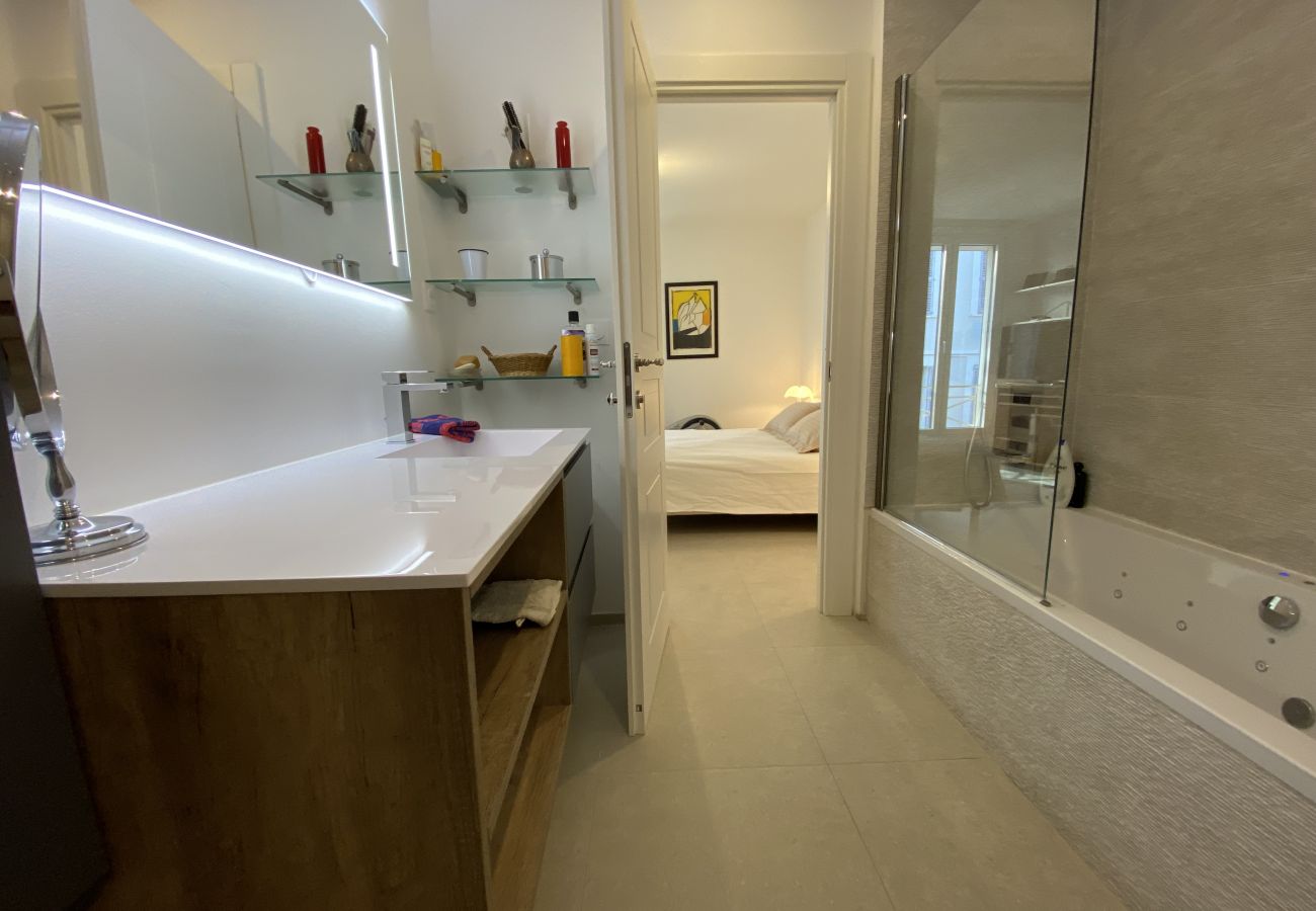 Apartment in Cannes - PER1308 grand palais