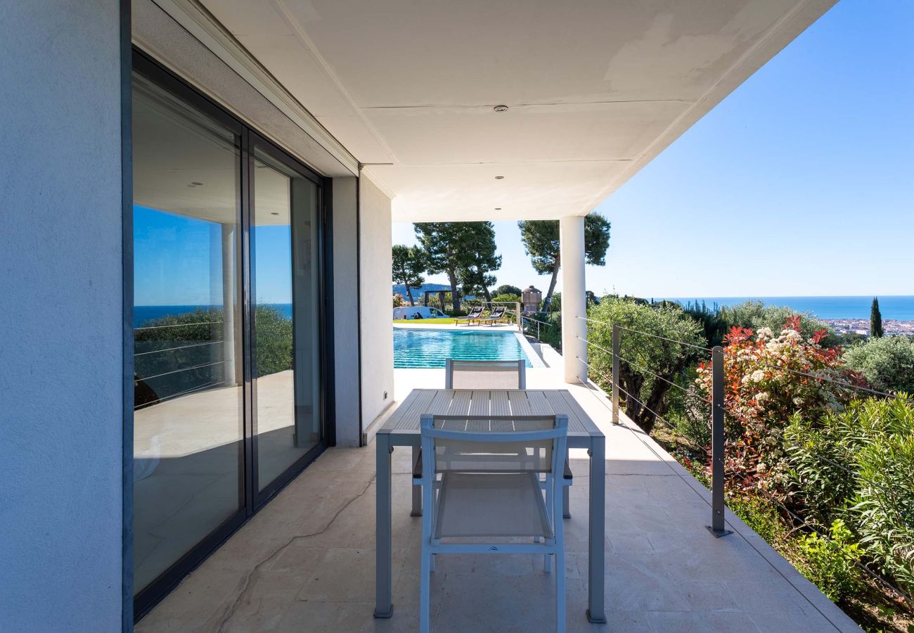 Villa in Nice - Villa ADRIANA VI4411 By Riviera Holiday Homes