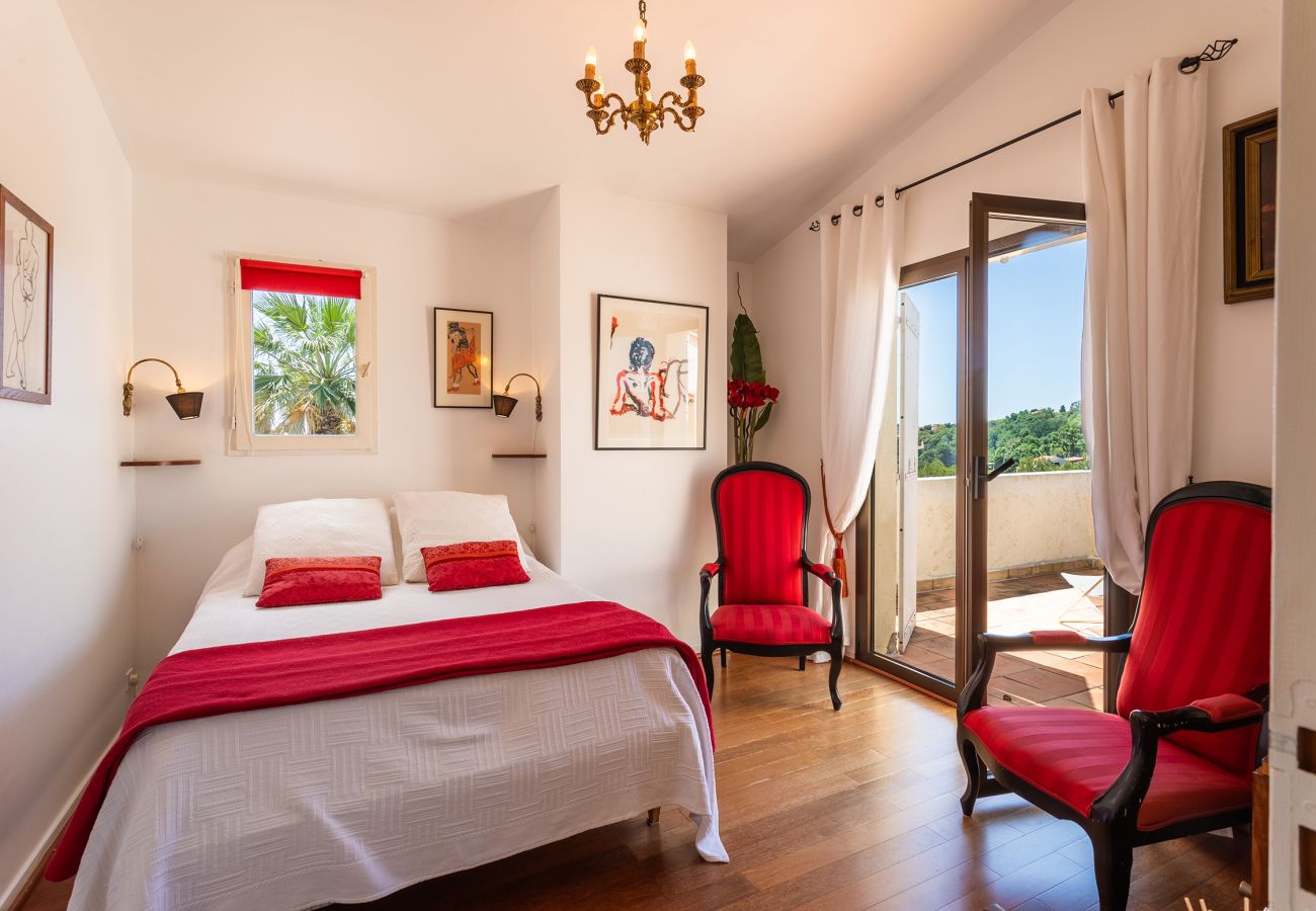 Villa in Nice - VILLA HATELMA VI4404 By Riviera Holiday Homes 