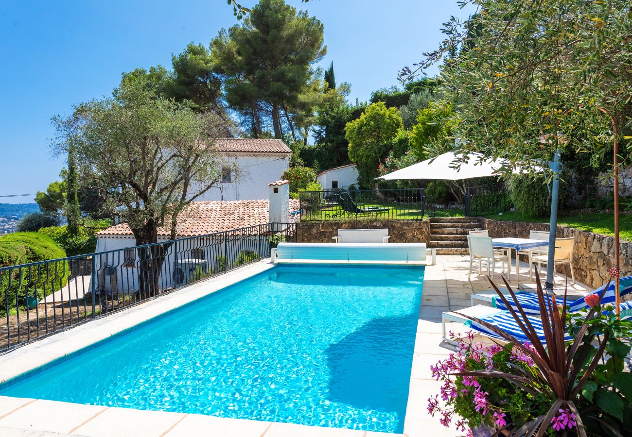 Villa in Mougins - VILLA LA ROSERAIE VI4425 By Riviera Holiday Homes