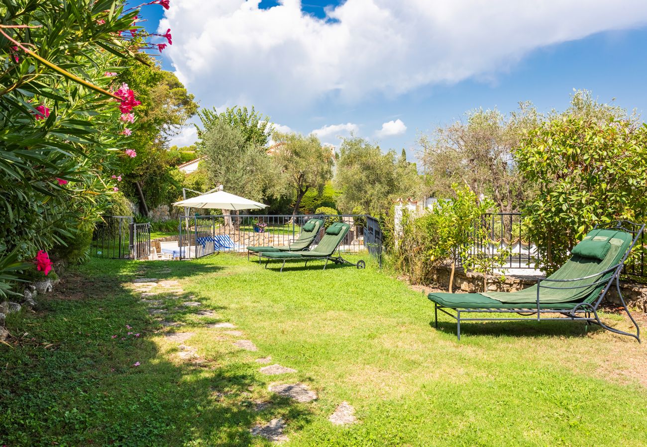 Villa in Mougins - VILLA LA ROSERAIE VI4425 By Riviera Holiday Homes