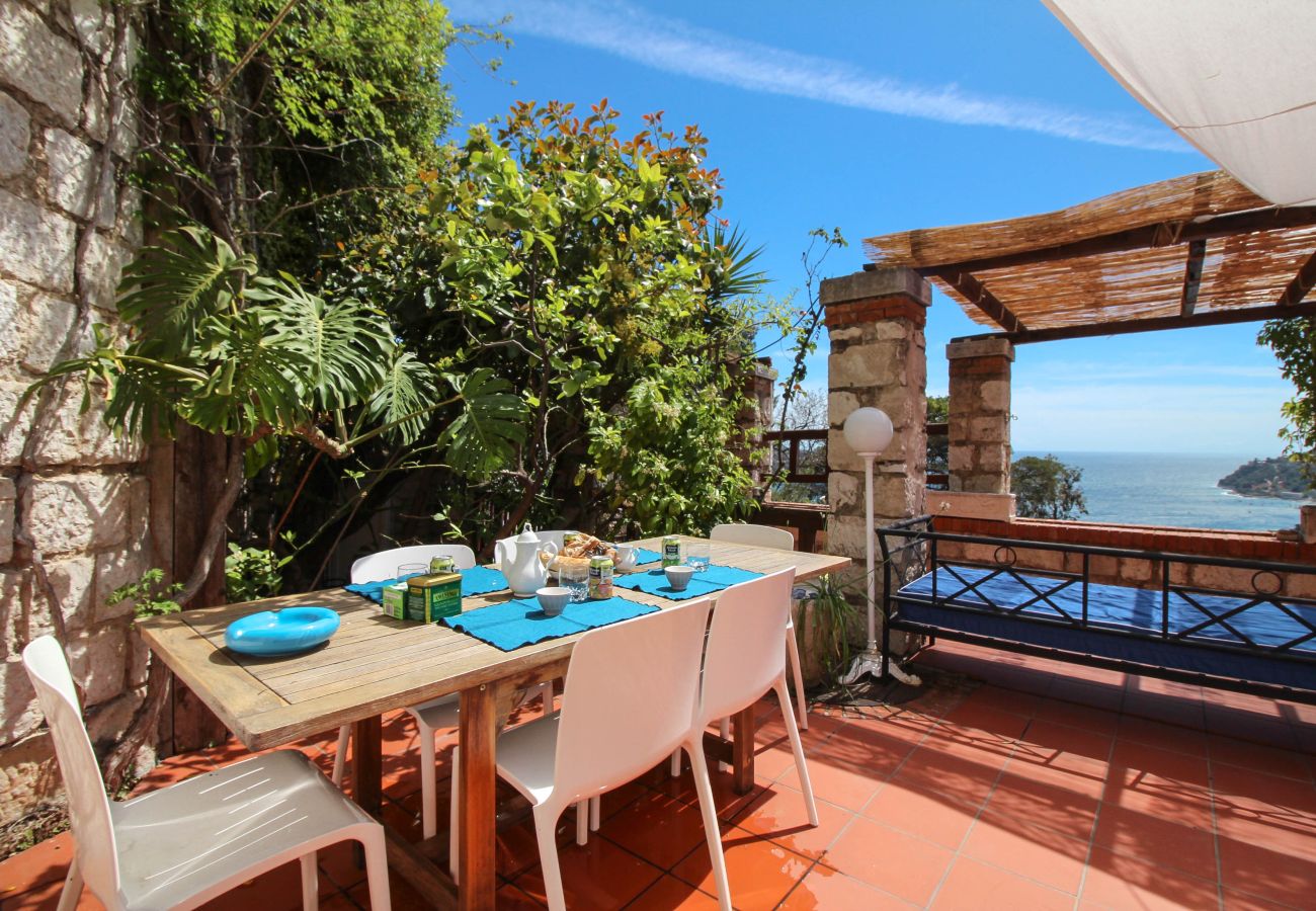 Villa in Villefranche-sur-Mer - CASA ROSALIE VI4442 By Riviera Holiday Homes 