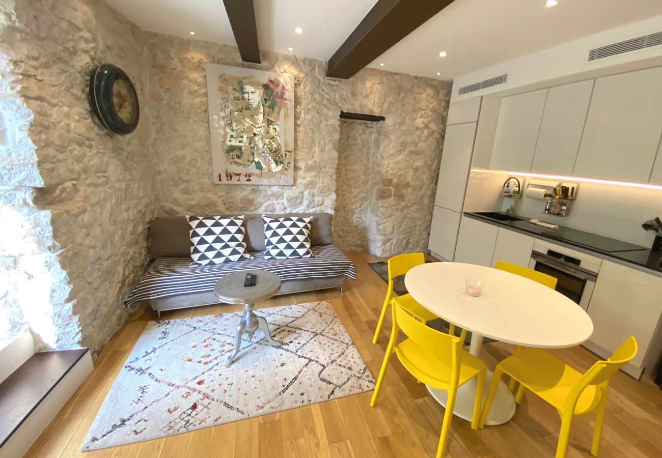 Apartment in Villefranche-sur-Mer - COCON AP4446 By Riviera Holiday Homes