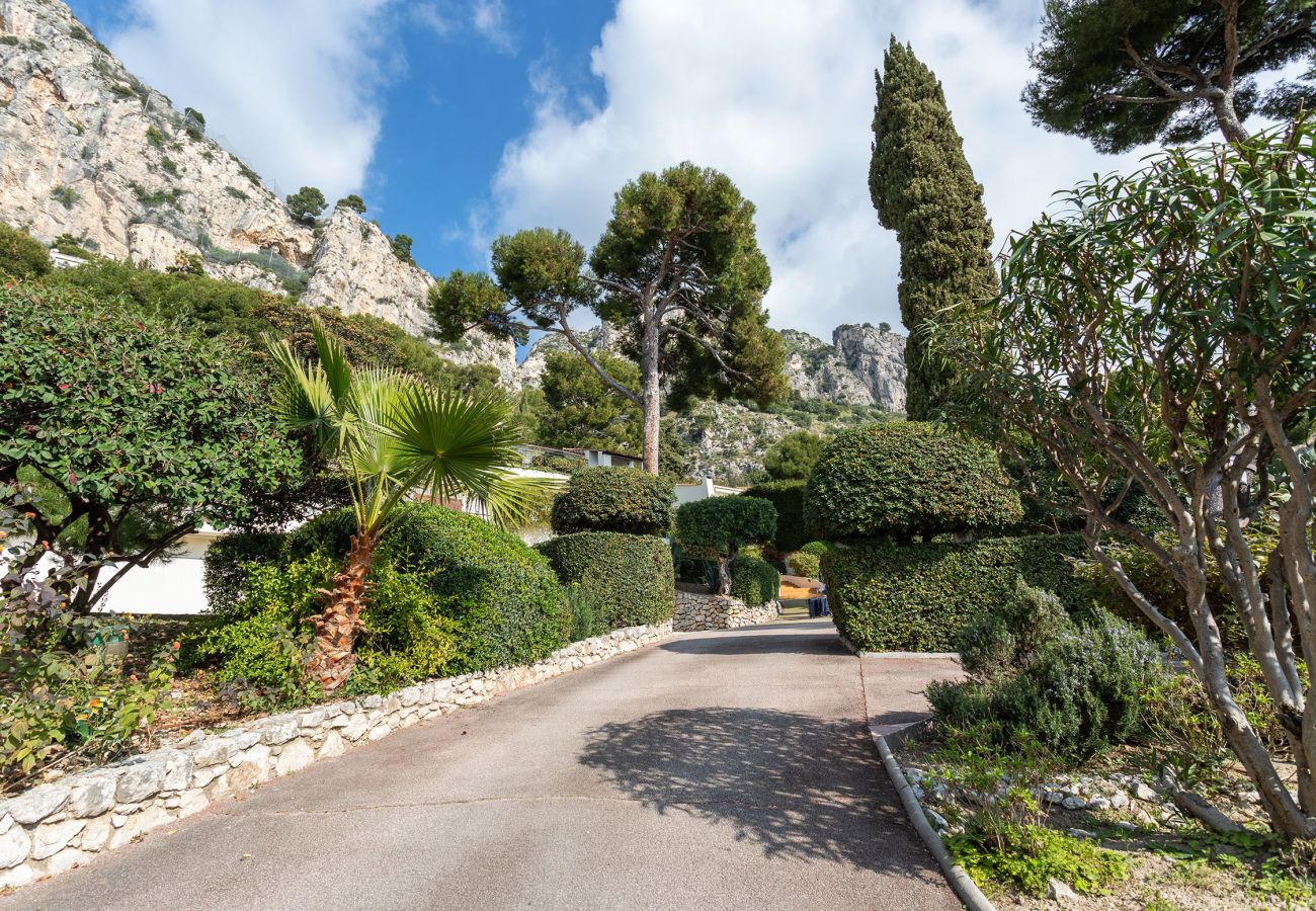 Villa in Eze - LA SOLEILLADE VI4451 By Riviera Holiday Homes 