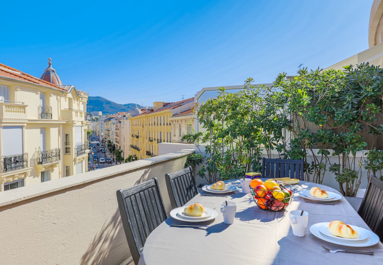 Апартаменты на Ницца / Nice -  PALAIS L'ESCURIAL, Appartement avec terrasse, proche du centre ville by RIVIERA HOLIDAY HOMES 