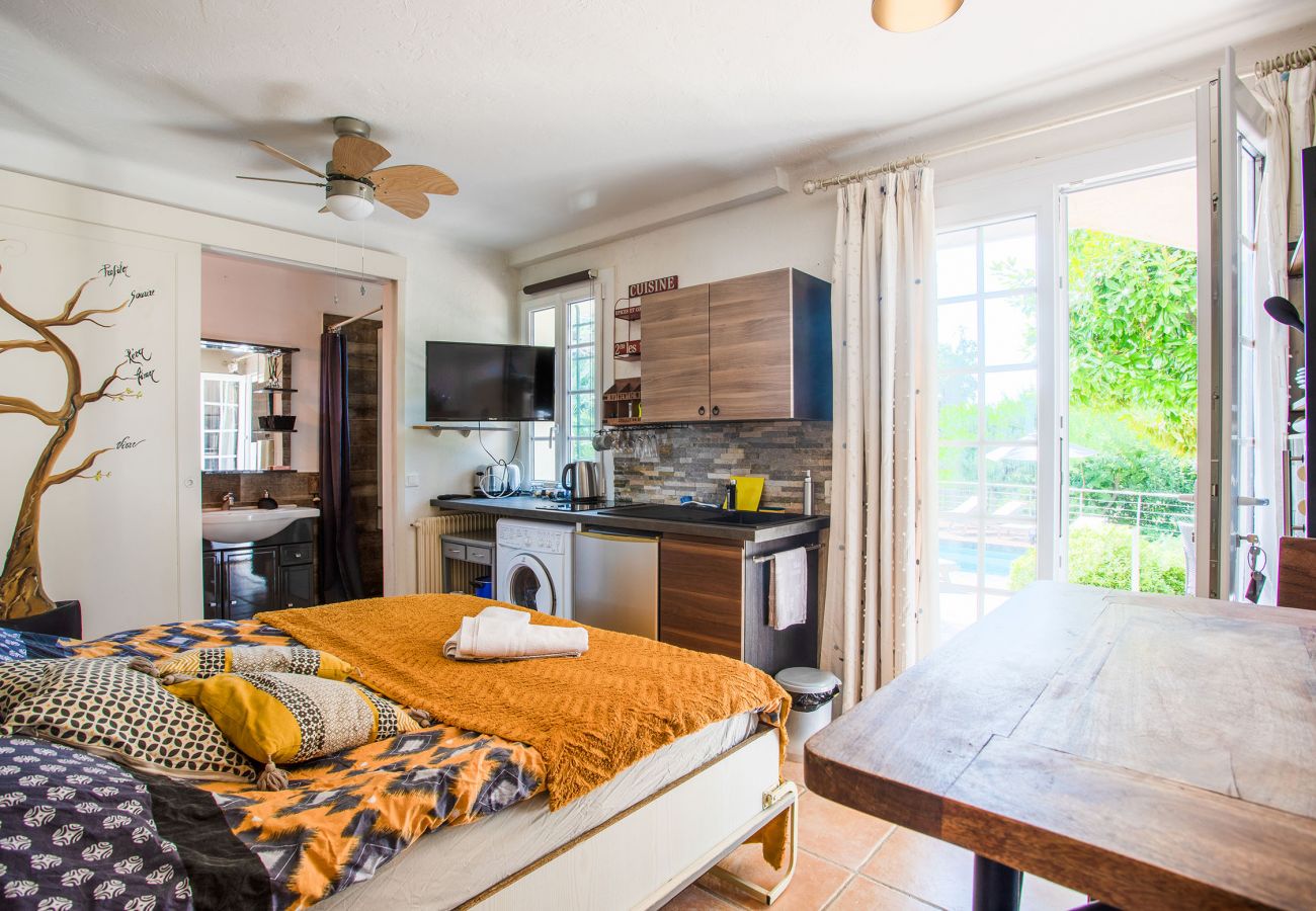 Вилла на Mandelieu-la-Napoule - VILLA JUSTINE VI4239 By Riviera Holiday Homes